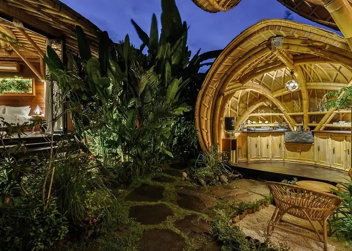 Вилла Earthship Eco Убуд