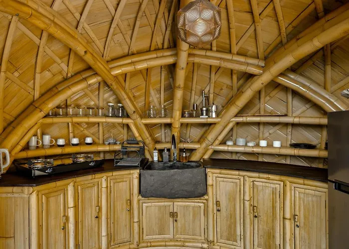 Earthship Eco Вилла