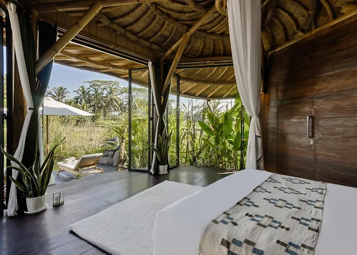 Earthship Eco *