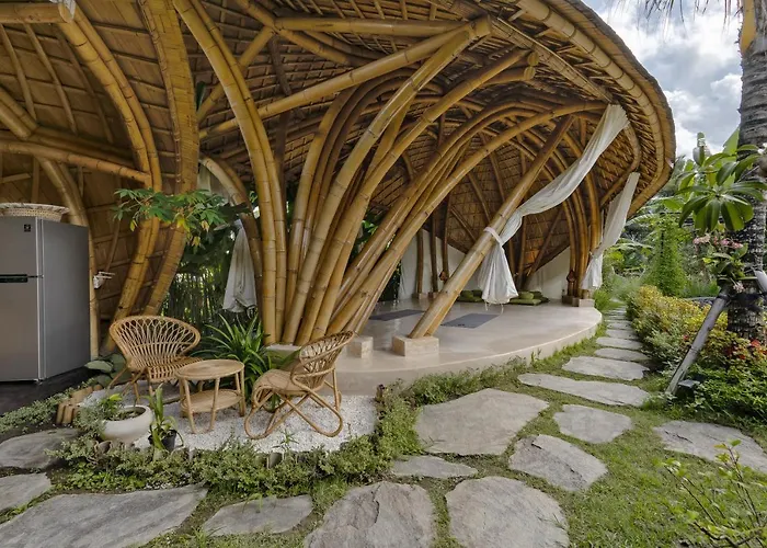 Earthship Eco