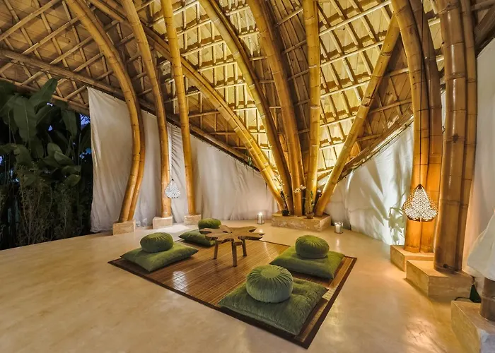 Вилла Earthship Eco