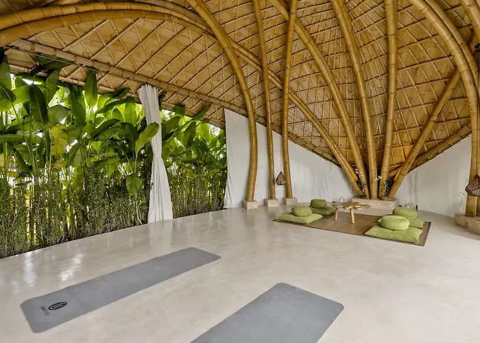 Earthship Eco